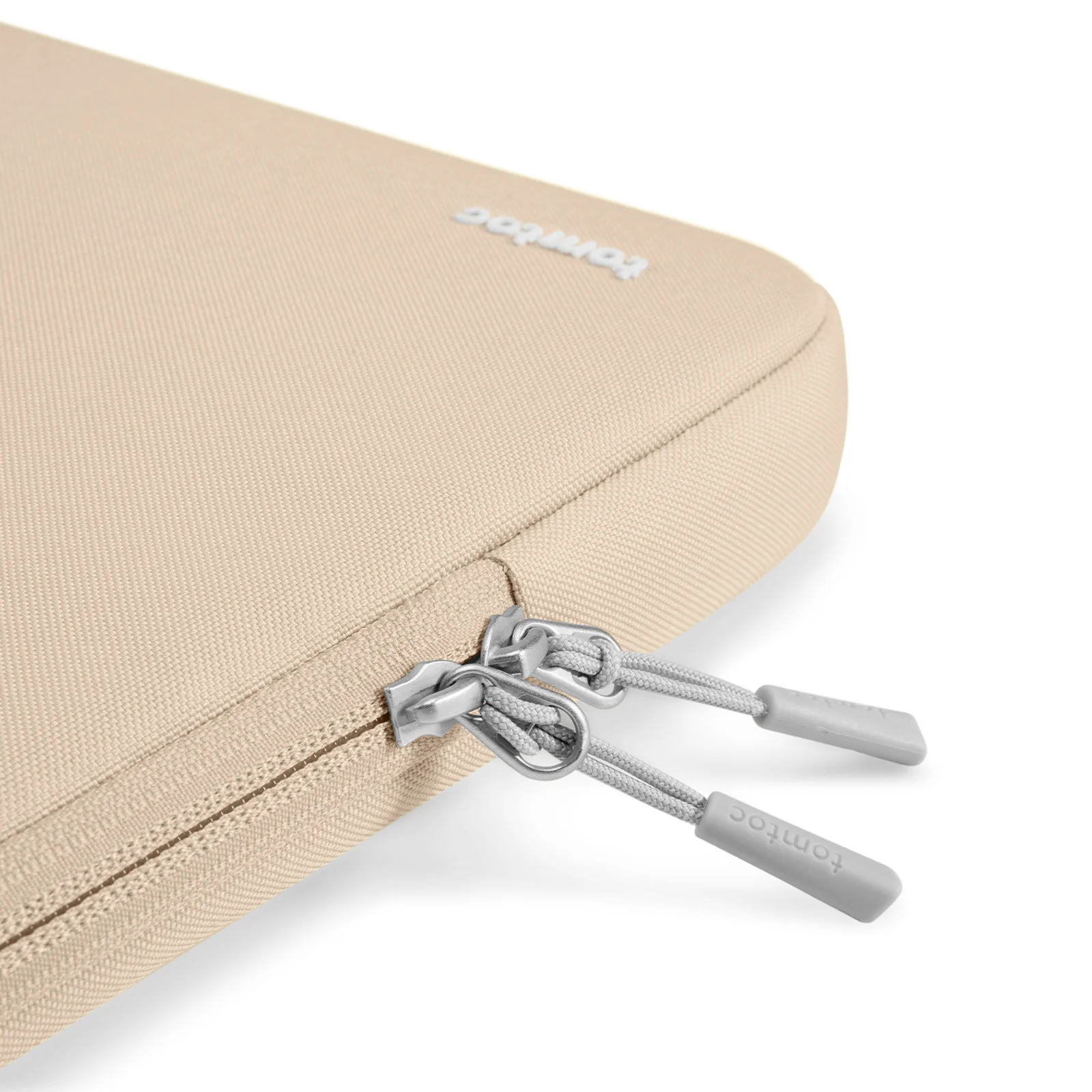 Defender-A13 Laptop Sleeve for 14 inch MacBook Pro - Image 74