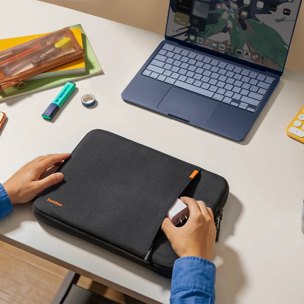 Defender-A13 Laptop Sleeve for 13 inch MacBook Neo - Image 12