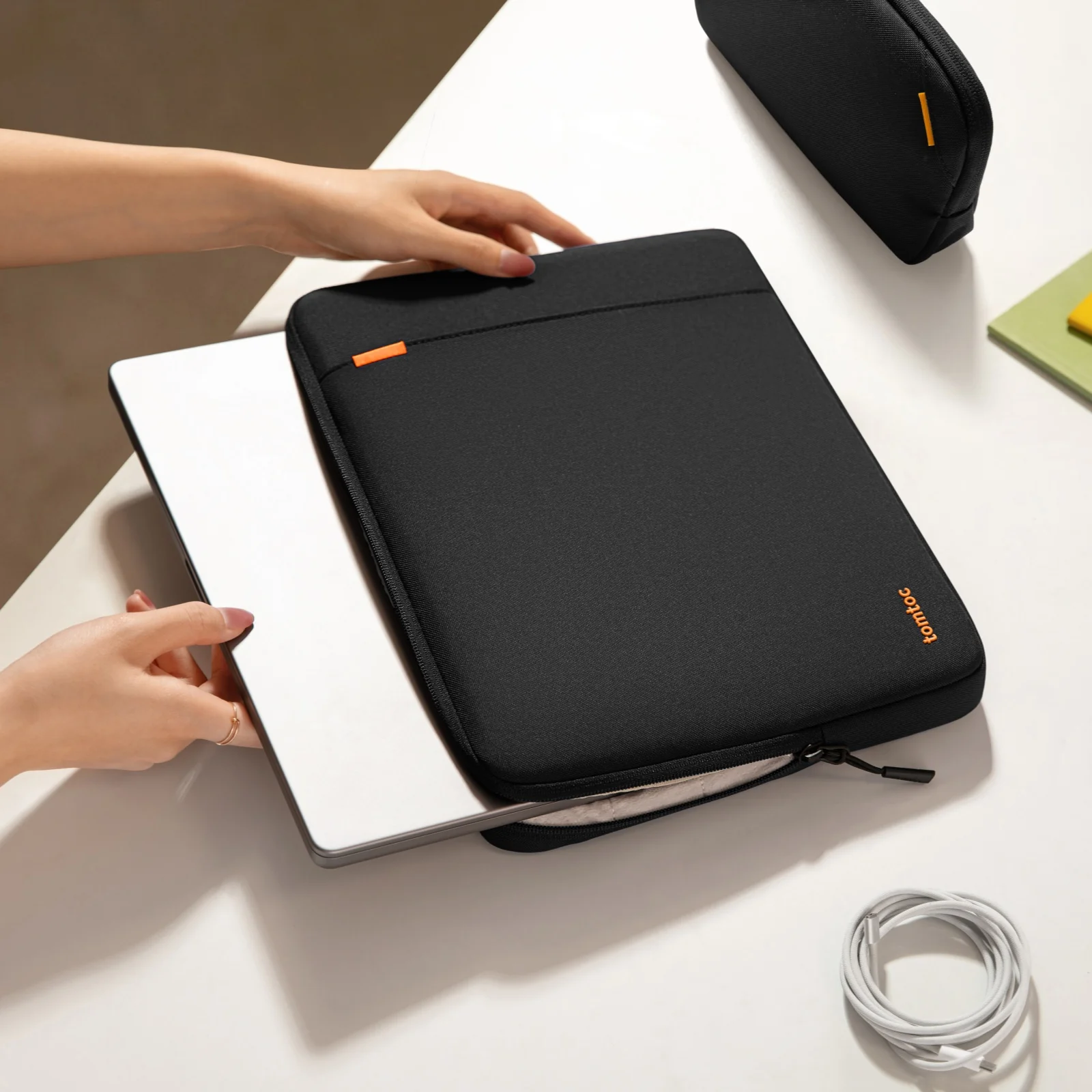 Defender-A13 Laptop Sleeve Kit for 13 inch MacBook Air/Pro - Image 22