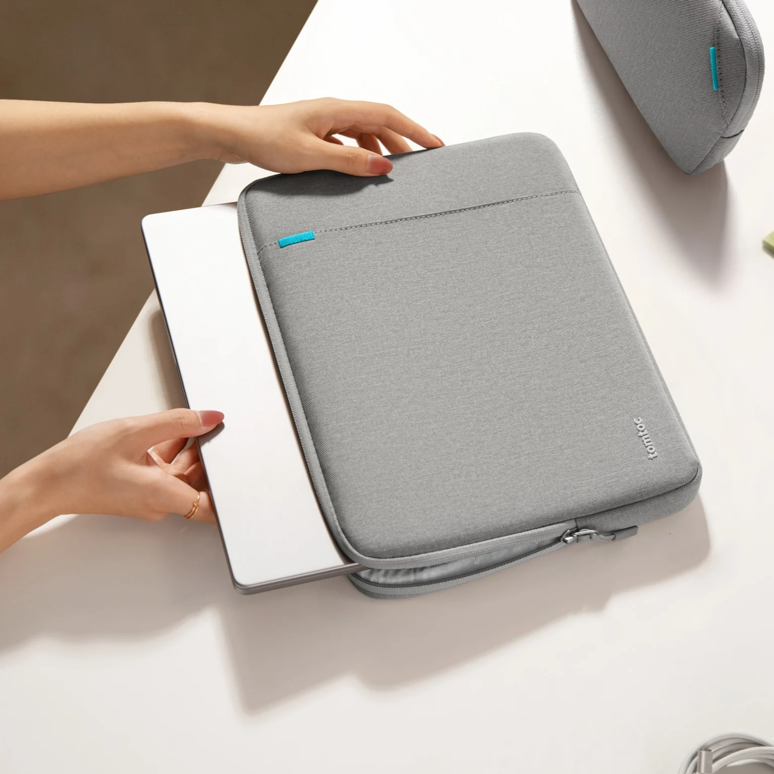 Defender-A13 Laptop Sleeve Kit for 13 inch MacBook Air/Pro - Image 11