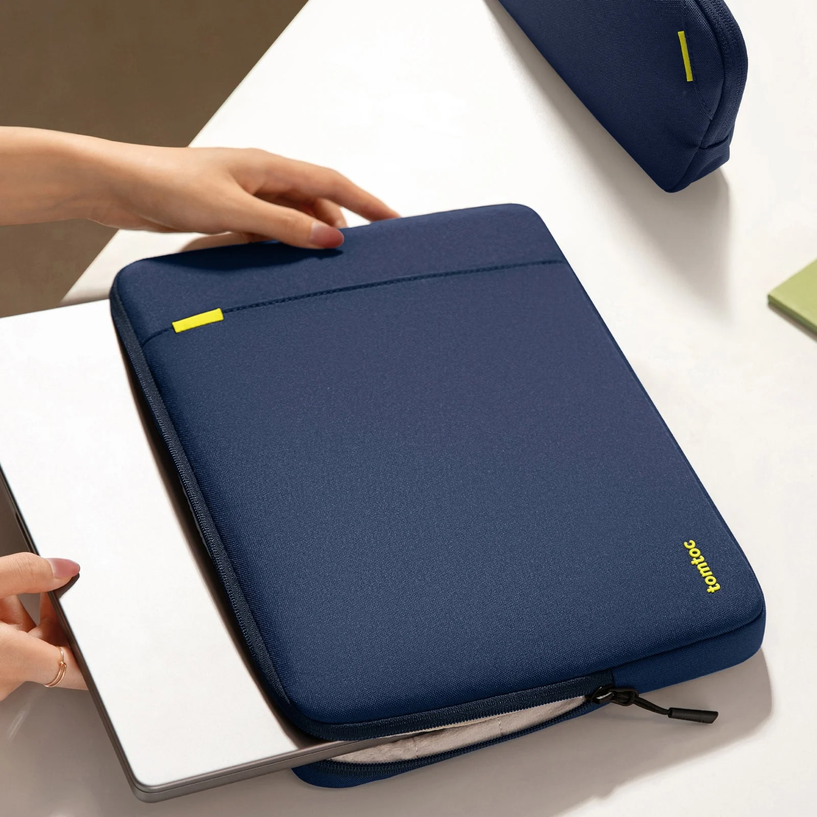 Defender-A13 Laptop Sleeve Kit for 13 inch MacBook Air/Pro - Image 34
