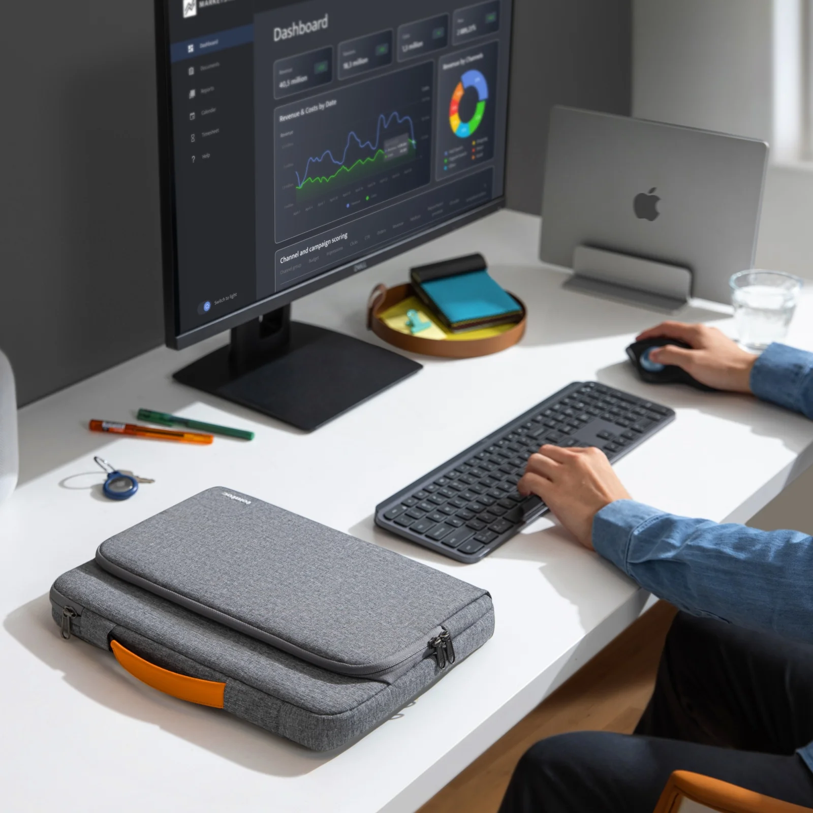 Defender-A14 Laptop Briefcase for 13 inch MacBook Air/Pro - Image 12