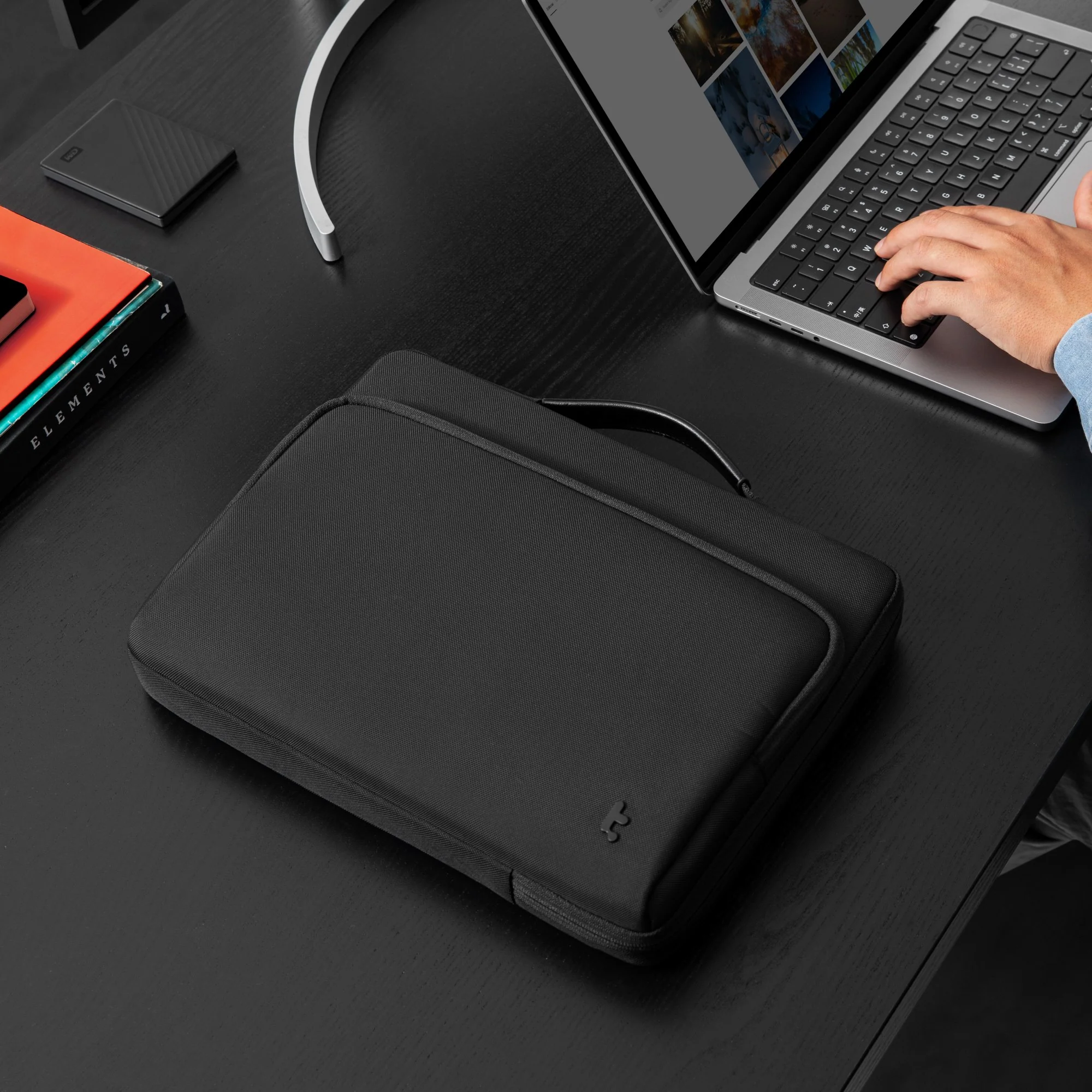 Defender-A14 Premium Protective Laptop Briefcase - Image 10
