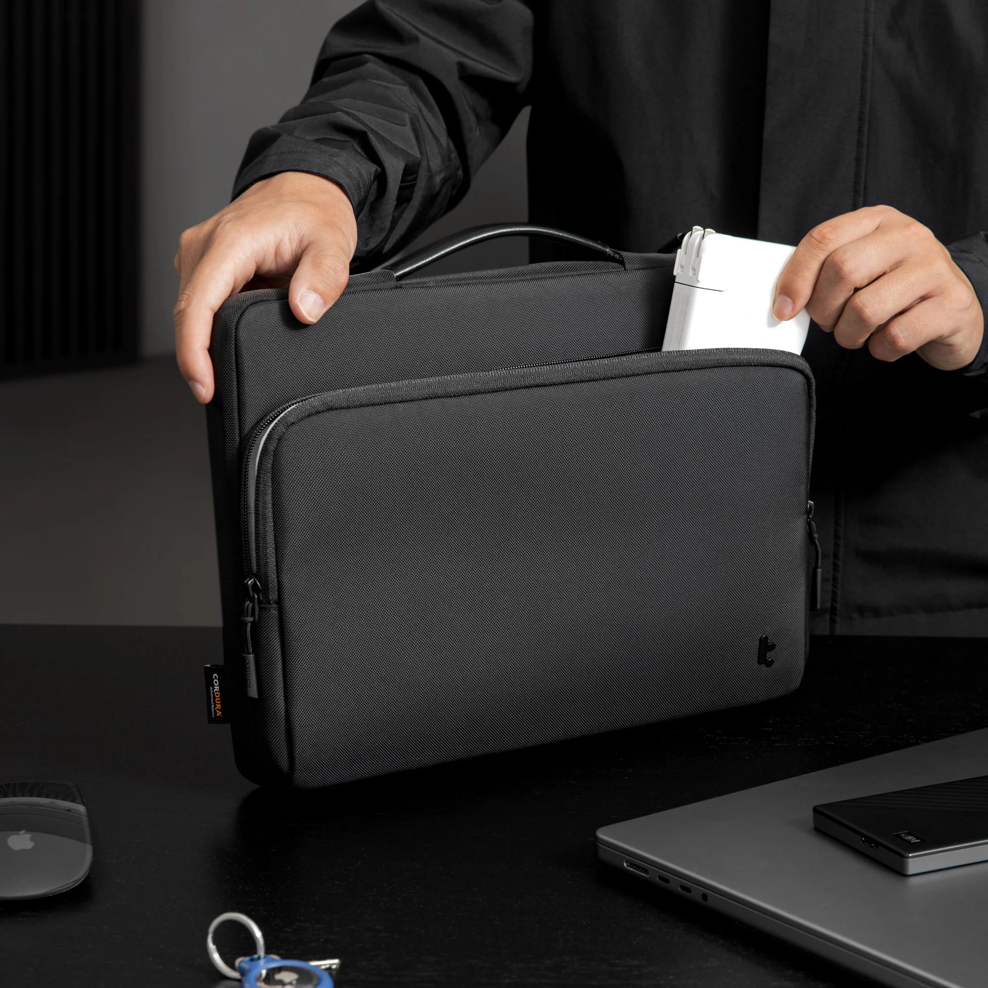 Defender-A14 Premium Protective Laptop Briefcase - Image 4
