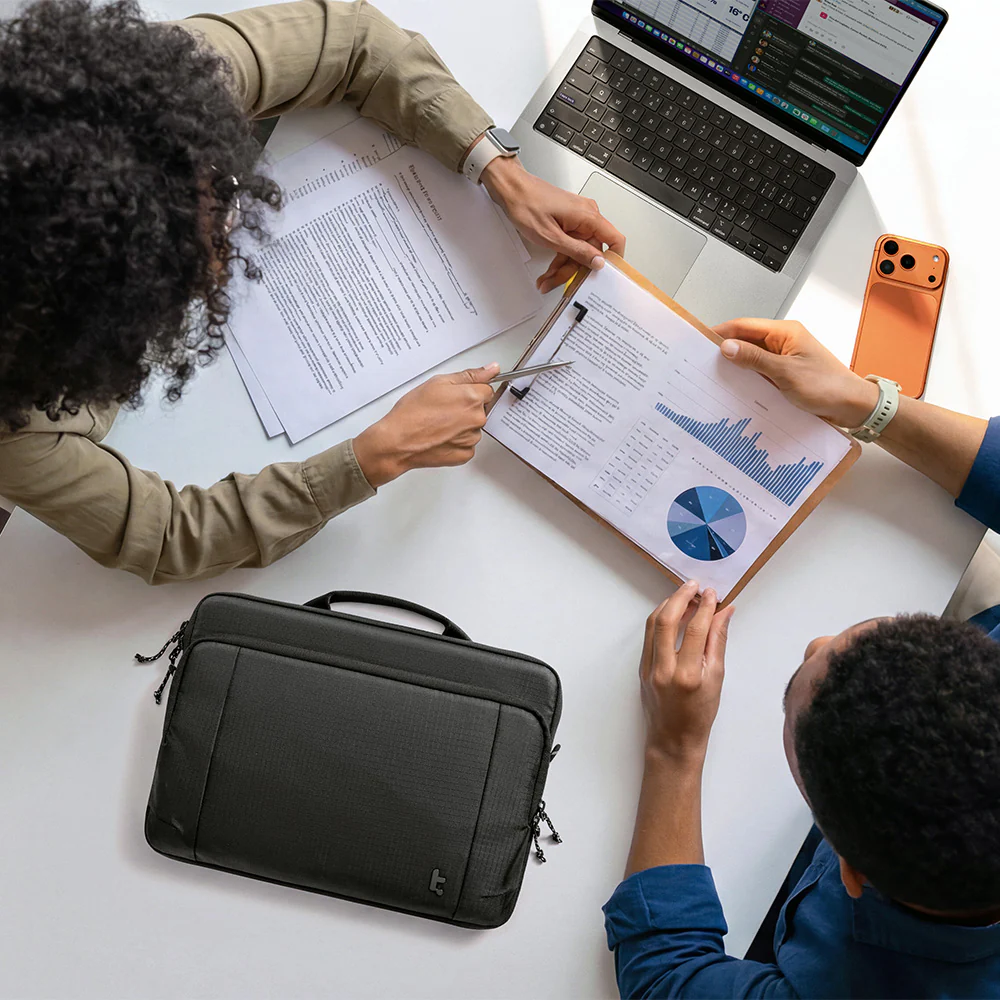 Essence-A34 Protective Laptop Bag for 16 inch New MacBook Pro - Image 16