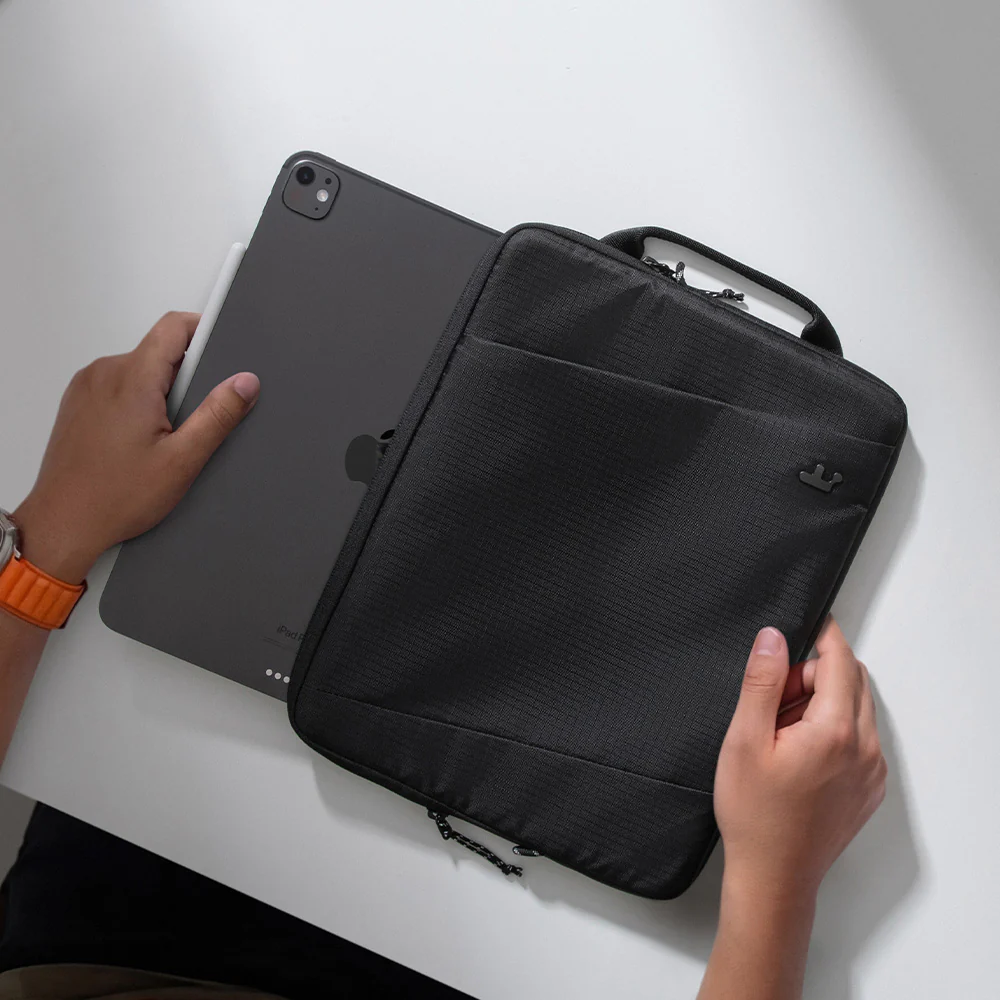 Essence-B35 Protective Tablet Sleeve for 11 inch iPad Air/Pro - Image 10
