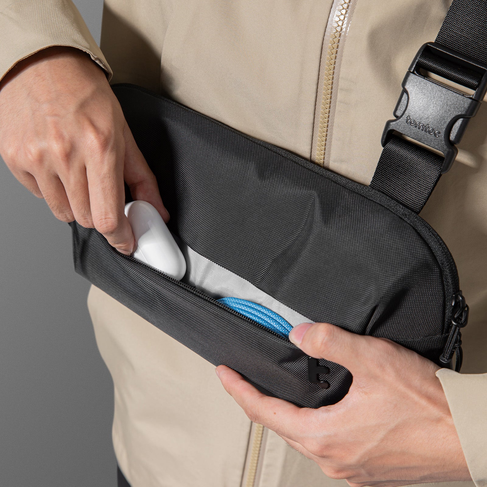 Explorer-T21 Sling Bag S - Image 10