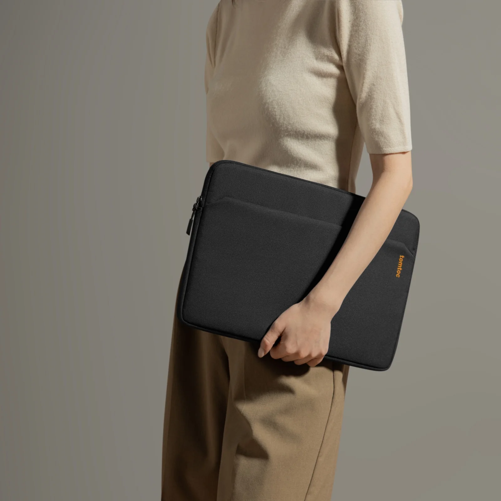 Light-A18 Laptop Sleeve for 14 inch MacBook Pro - Image 42