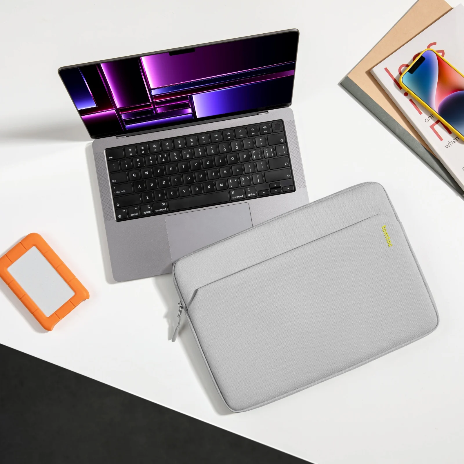 Light-A18 Laptop Sleeve for 14 inch MacBook Pro - Image 29