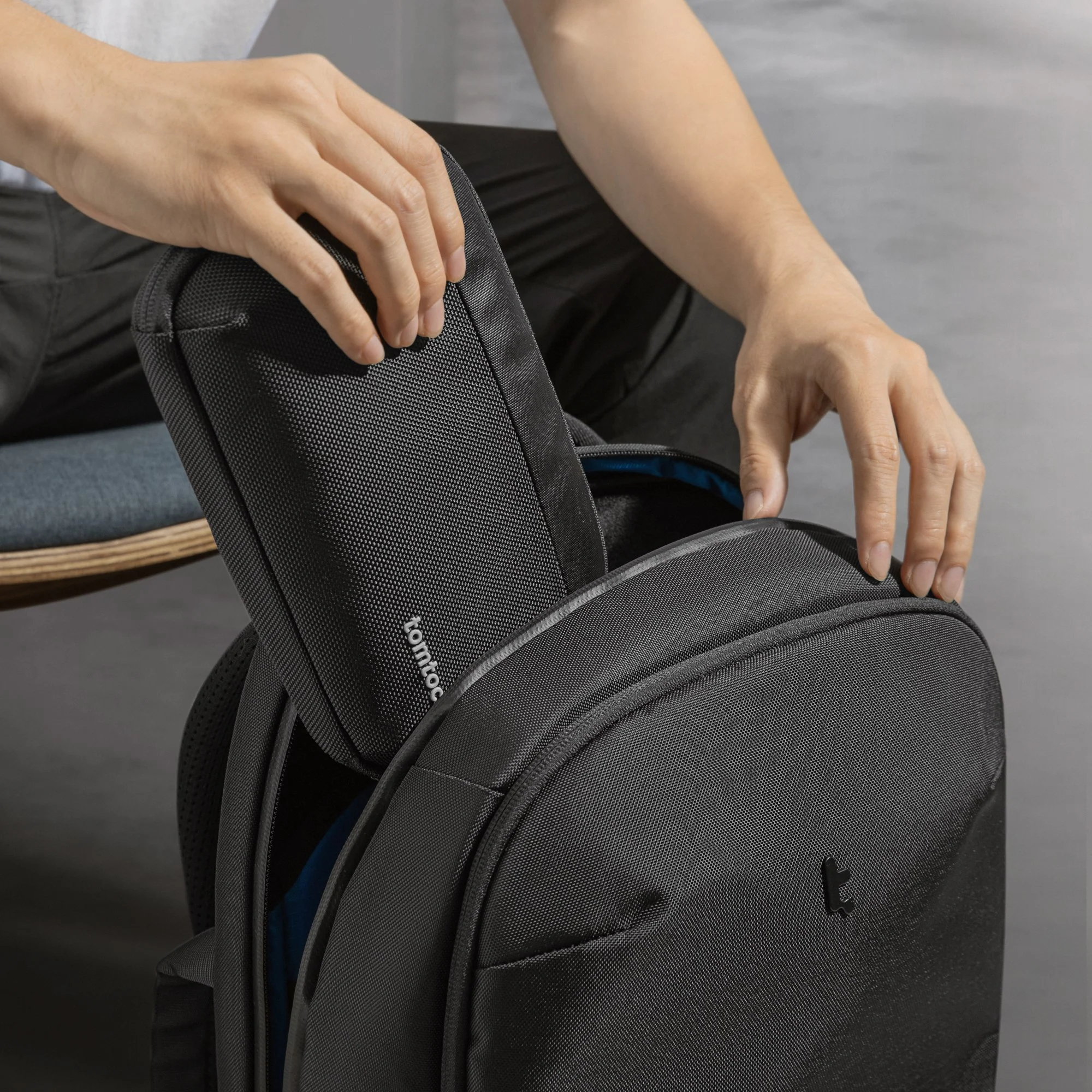 Navigator-T13 Accessory Pouch S - Image 15