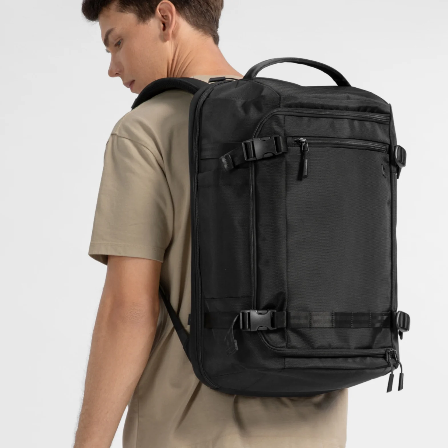 Navigator-T67 Travel Laptop Backpack 38L - Image 4