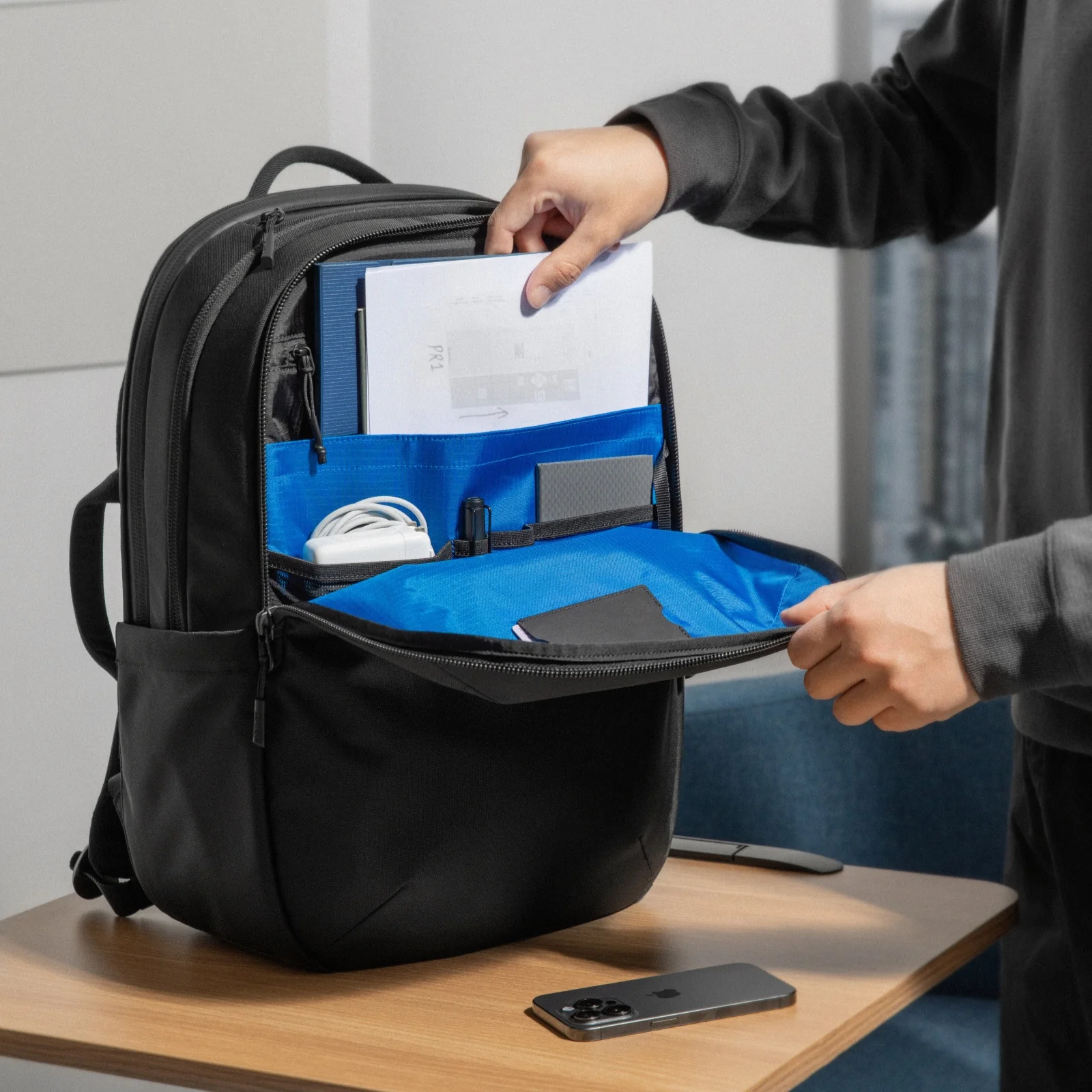 UrbanEX-T65 Laptop Backpack 30L - Image 14