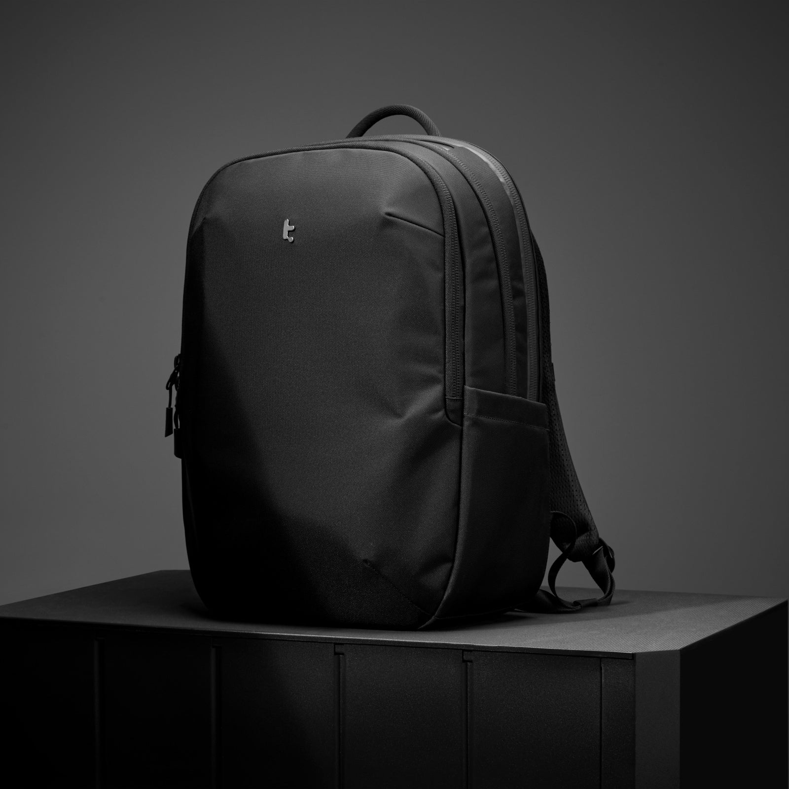 UrbanEX-T65 Laptop Backpack 30L - Image 15