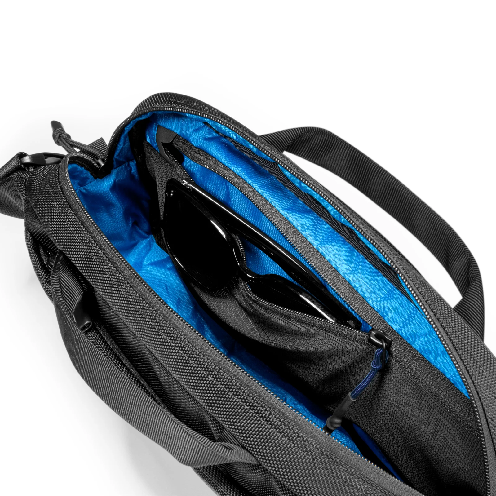 Wander-T26 Daily Sling Bag - Image 7